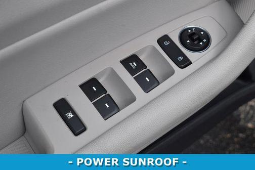 2017 Hyundai SONATA Hybrid SE