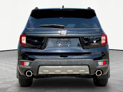 Crystal Black Pearl 2023 Honda Passport AWD TrailSport