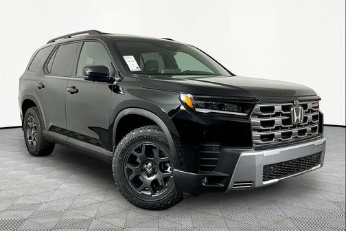 Crystal Black Pearl 2026 Honda Pilot TrailSport