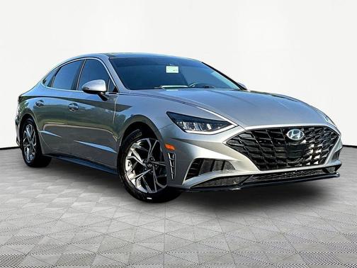 Shimmering Silver Pearl 2021 Hyundai SONATA SEL