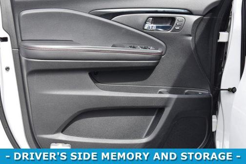 2023 Honda Ridgeline Black