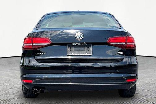 Platinum Gray Metallic 2017 Volkswagen Jetta 1.4T S