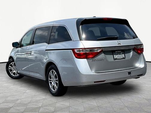 Alabaster Silver Metallic 2012 Honda Odyssey EX-L