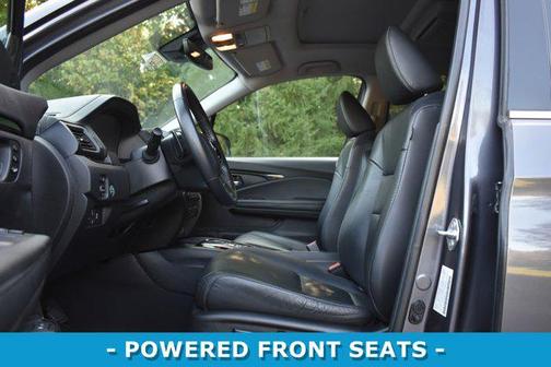 2022 Honda Pilot Touring 8-Passenger