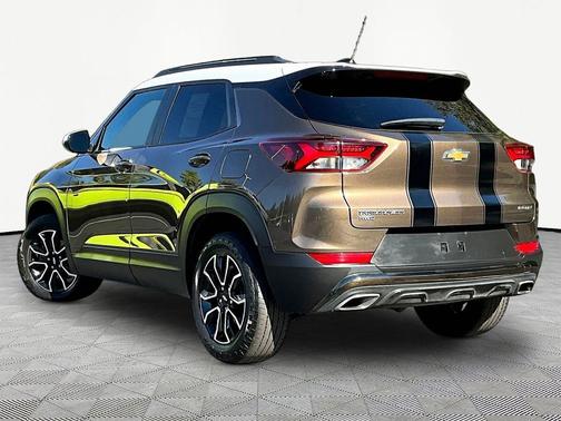 Zeus Bronze Metallic 2022 Chevrolet Trailblazer ACTIV