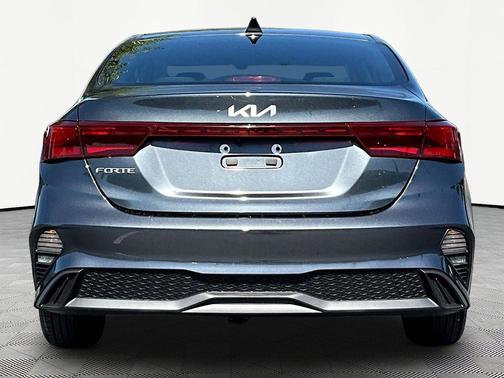 Gravity Gray 2023 Kia Forte LXS