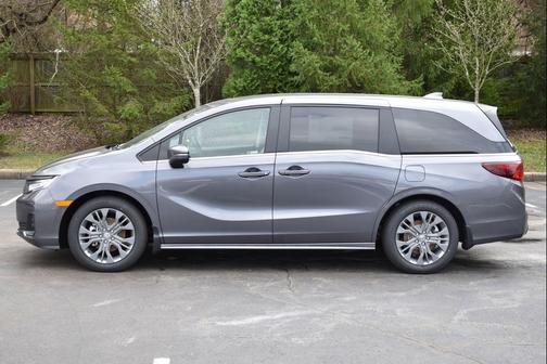 Modern Steel Metallic 2026 Honda Odyssey Touring