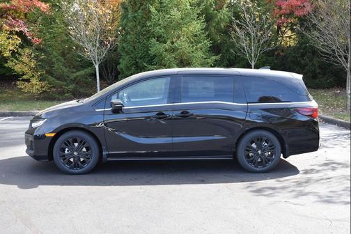 Crystal Black Pearl 2026 Honda Odyssey Sport-L