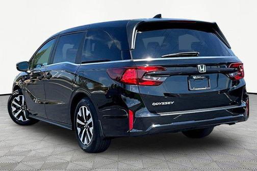 Crystal Black Pearl 2025 Honda Odyssey EX-L
