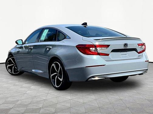 Sonic Gray Pearl 2022 Honda Accord Hybrid Sport