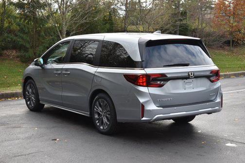 Solar Silver Metallic 2026 Honda Odyssey Touring