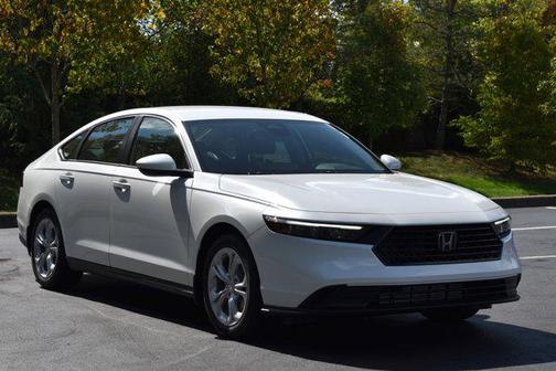 2025 Honda Accord LX 1.5T