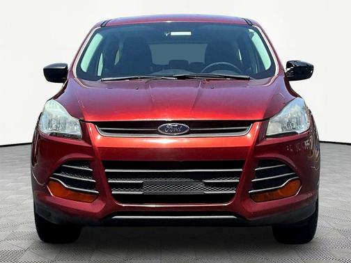 Red 2016 Ford Escape S