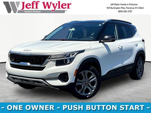 Clear White/Black Roof 2023 Kia Seltos S