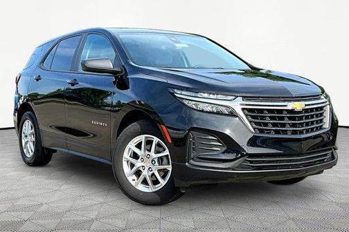 Mosaic Black Metallic 2023 Chevrolet Equinox LS