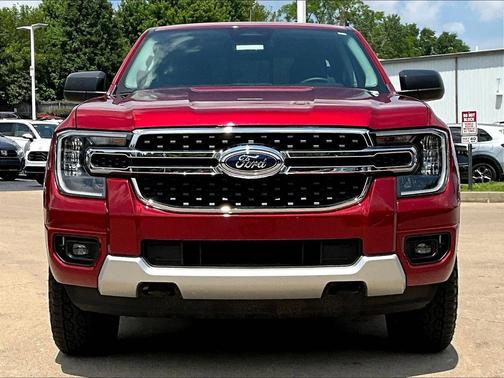 Ruby Red Metallic Tinted Clearcoat 2025 Ford Ranger XLT