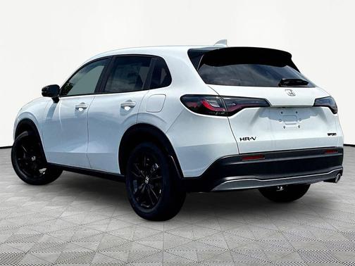 Platinum White Pearl 2027 Honda HR-V Sport AWD