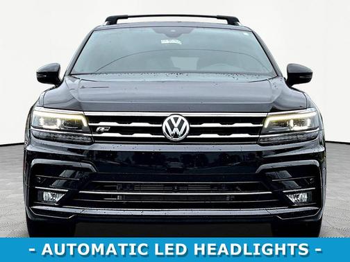 Deep Black 2020 Volkswagen Tiguan 2.0T SEL R-Line 4MOTION