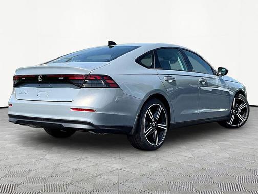 Urban Gray Pearl 2026 Honda Accord SE