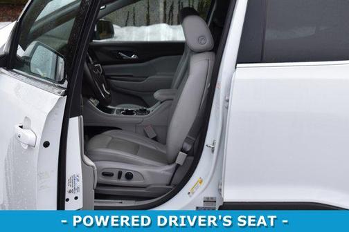 2023 GMC Acadia FWD SLT