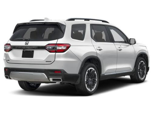 Platinum White Pearl 2026 Honda Pilot Touring 8-Passenger