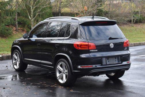 2016 Volkswagen Tiguan R-Line