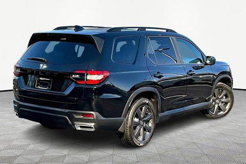 Crystal Black Pearl 2023 Honda Pilot AWD Sport