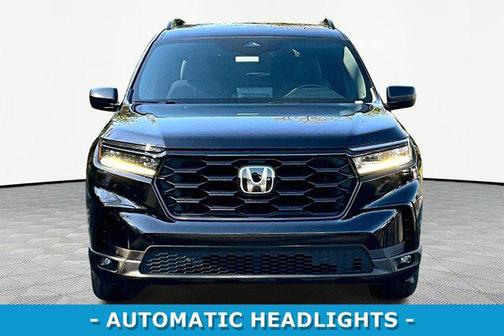 Crystal Black Pearl 2023 Honda Pilot AWD Sport