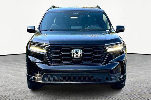 Crystal Black Pearl 2023 Honda Pilot AWD Sport