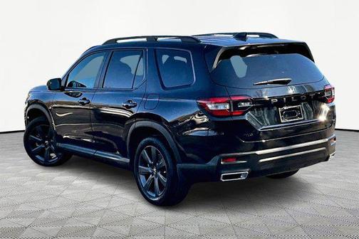 Crystal Black Pearl 2023 Honda Pilot AWD Sport