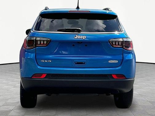 Fathom Blue Pearlcoat 2024 Jeep Compass Latitude