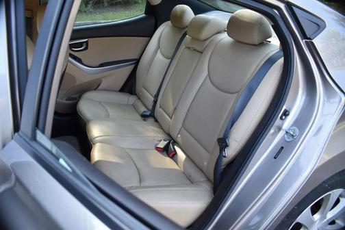 2012 Hyundai ELANTRA Limited