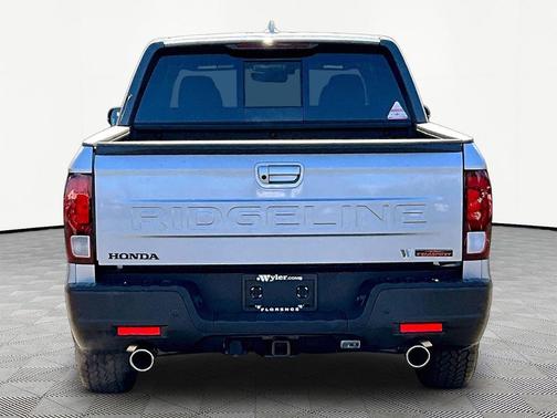 Solar Silver Metallic 2026 Honda Ridgeline TrailSport+