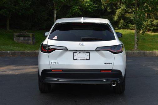 Platinum White Pearl 2026 Honda HR-V AWD Sport