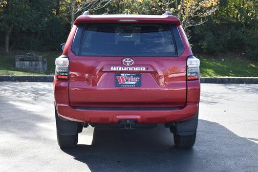 2024 Toyota 4Runner SR5