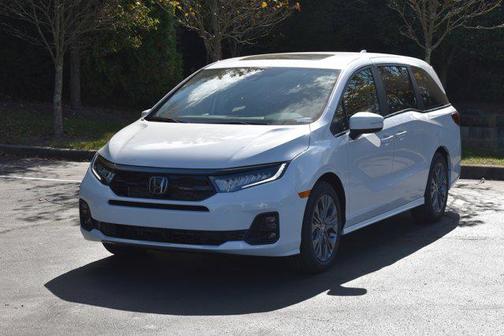 Platinum White Pearl 2026 Honda Odyssey Touring