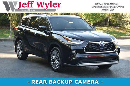 2023 Toyota Highlander Hybrid Platinum