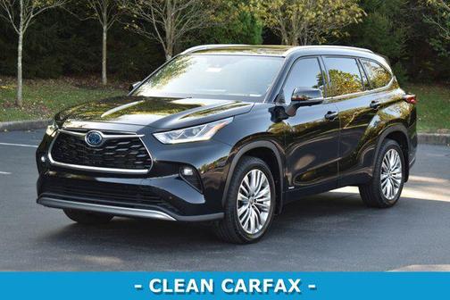 2023 Toyota Highlander Hybrid Platinum