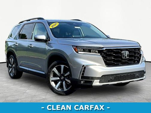 Lunar Silver Metallic 2025 Honda Pilot Touring 8-Passenger