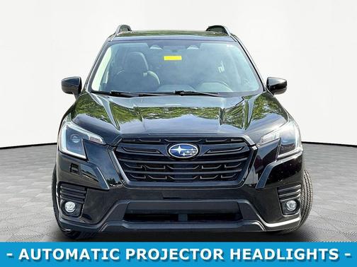 Crystal Black Silica 2024 Subaru Forester Premium