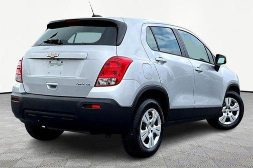 Silver Ice Metallic 2015 Chevrolet Trax 1LS