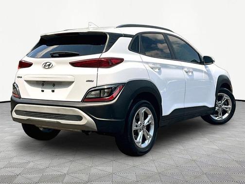 Lunar White 2023 Hyundai KONA SEL