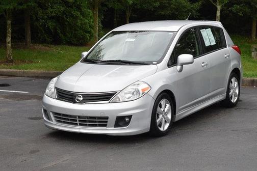 2010 Nissan Versa 1.8 SL