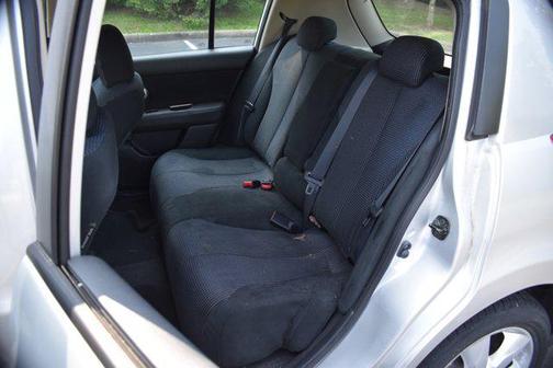 2010 Nissan Versa 1.8 SL