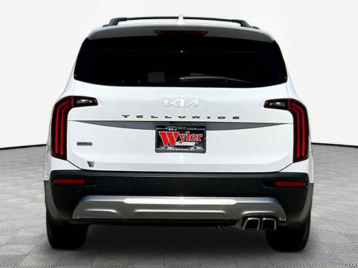 Glacial White Pearl 2022 Kia Telluride SX