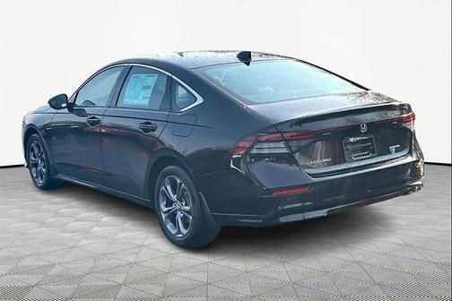 Crystal Black Pearl 2026 Honda Accord Hybrid EX-L