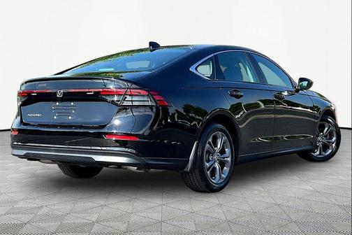Crystal Black Pearl 2023 Honda Accord EX