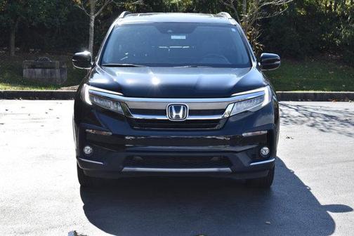 2022 Honda Pilot Touring 8-Passenger