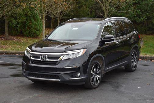 2022 Honda Pilot Touring 8-Passenger