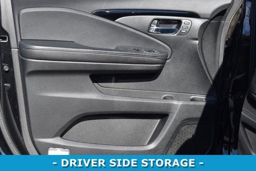 2022 Honda Pilot Touring 8-Passenger